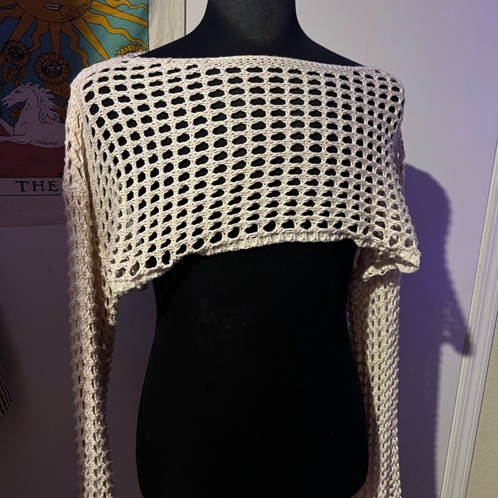 Cropped Elegant Cream Knit Women's Sweater